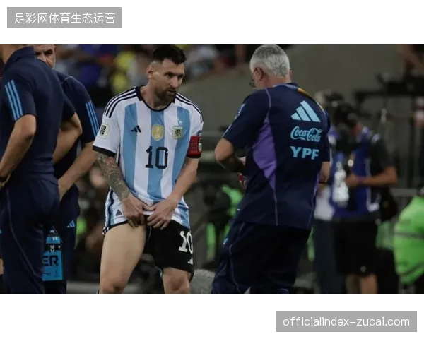 梅西在世界杯前遭遇肌肉疲劳问题,阿根廷队医团队正密切监控其身体状况以避免风险 梅西在世界杯前遭遇肌肉疲劳问题,阿根廷队医团队正密切监控其身体状况以避免风险
